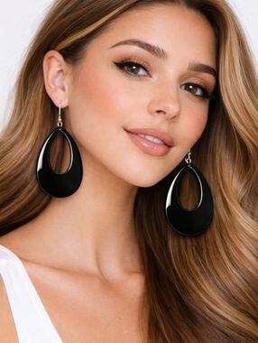 3" Black droplet earrings